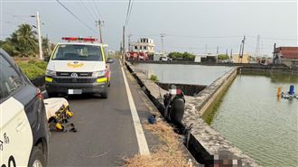 屏東警酒駕騎機車摔進水溝　枋寮分局回應