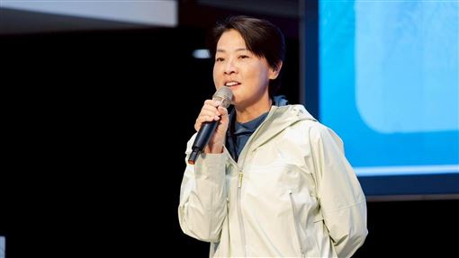 黃珊珊突po照有感而發：承認不足才能修正