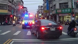 擋救護車34秒挨罰3600元…1原因成功撤單