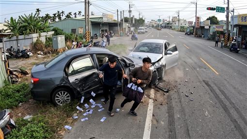 黑吃黑害追撞！男稱養家被打臉原因曝