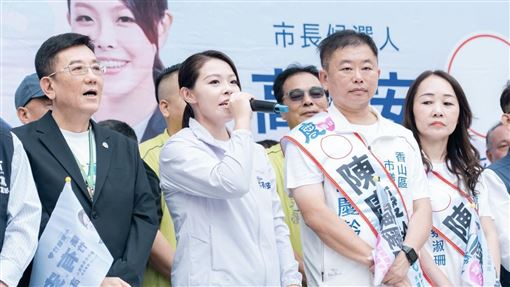 高虹安竹市中央市場掃街　香山後援會成立