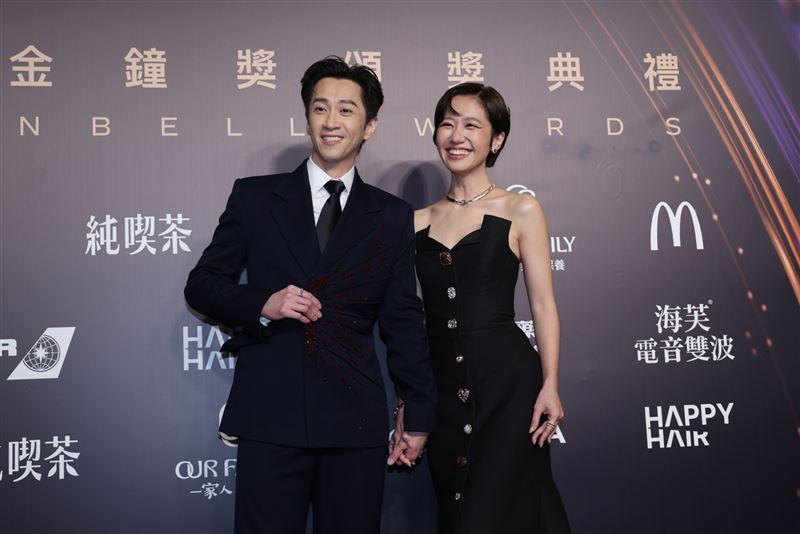陳漢典攜手Lulu踏上金鐘紅毯。(圖/記者鄭孟晃、田俊彥攝影)