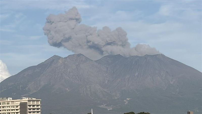 新／日本櫻島火山噴發！九州、四國拉警報
