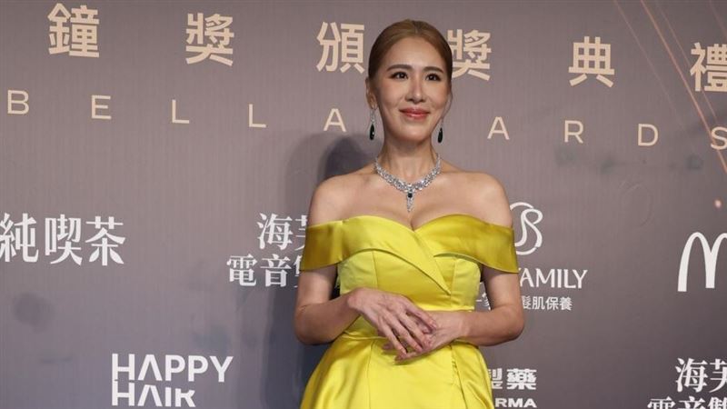小禎闖金鐘紅毯！亮黃色禮服包不住好身材