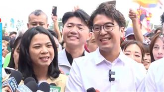 沈伯洋自爆一路逼妻考公費留學！全網聽呆
