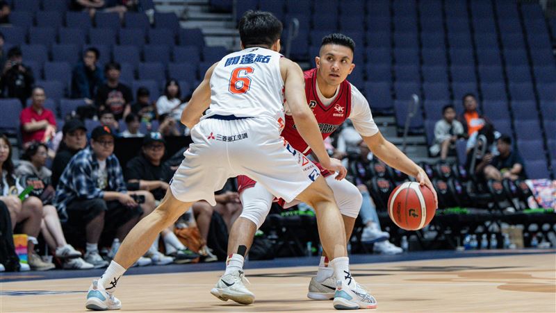 衛冕軍領航猿開季慘敗　台鋼獵鷹狂勝26分