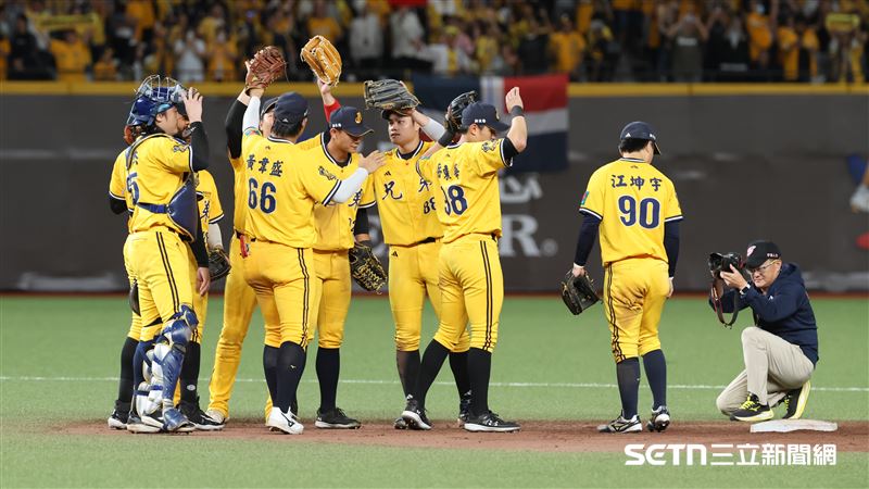 江坤宇猛打成救世主　兄弟險勝味全逼出G6