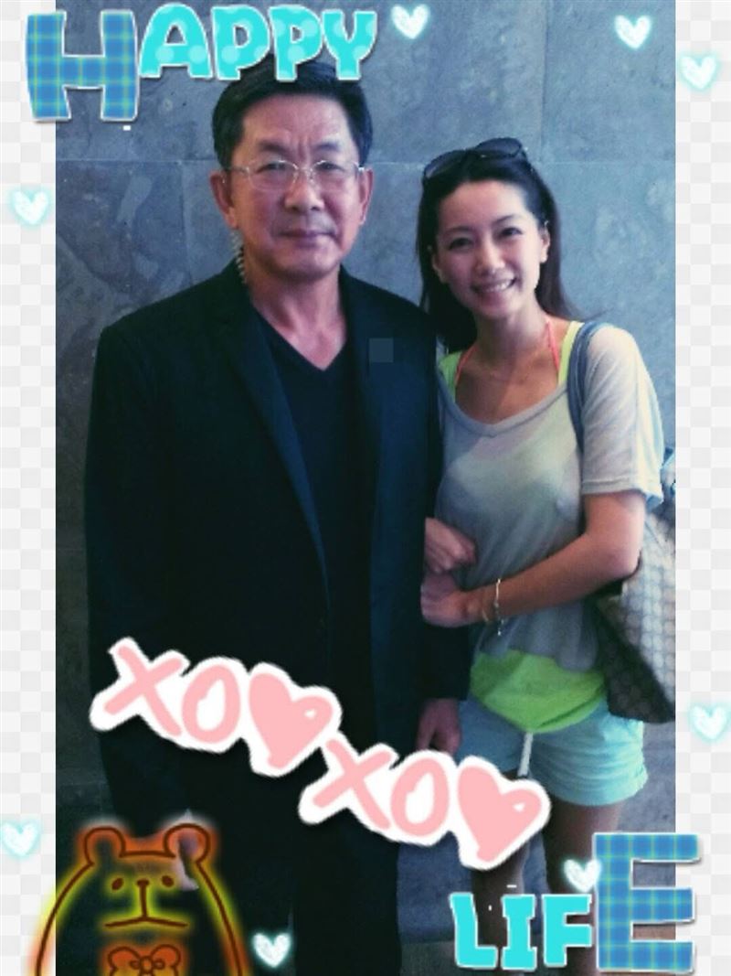 林韋君痛失父親。(圖/翻攝自IG @pennylin.yoga.life)