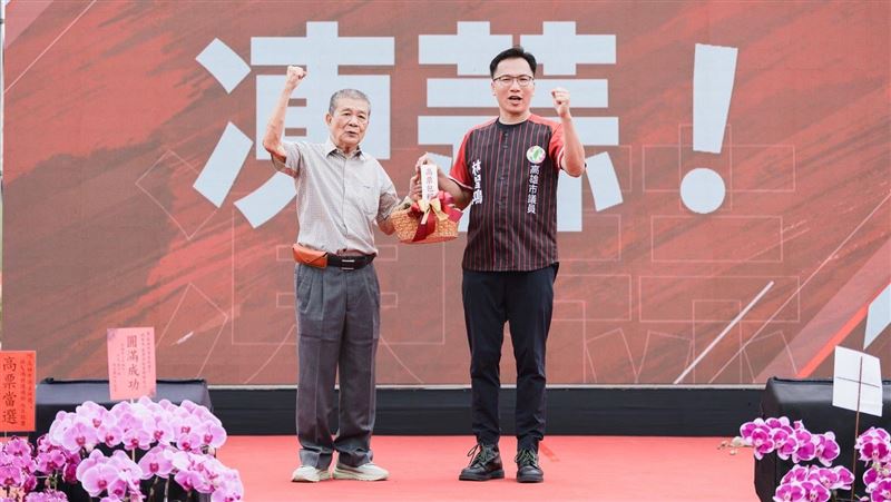 讚林智鴻爭取滯洪池 ！顏文章：不能分票