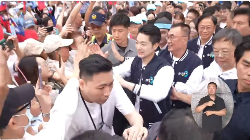 台北市長蔣萬安競選總部成立大會,場內場外突破5萬人。(圖/翻攝畫面)