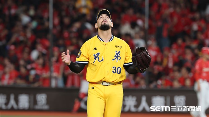 勝騎士和悲傷共存　喊話明年繼續跟兄弟拚