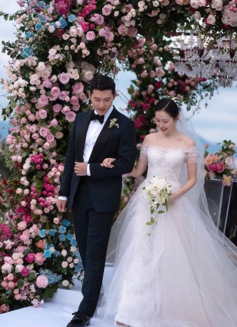 玄彬與孫藝真自2022年3月結婚、同年11月迎來愛子後,家庭生活幸福美滿。(圖/翻攝自IG @hyunbin_actor)