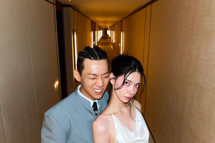 梁洪元與老婆元賢珠。(圖/翻攝自IG)