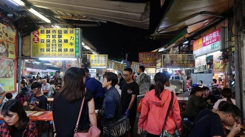 高雄瑞豐夜市大片攤位空租　前攤商揭困境