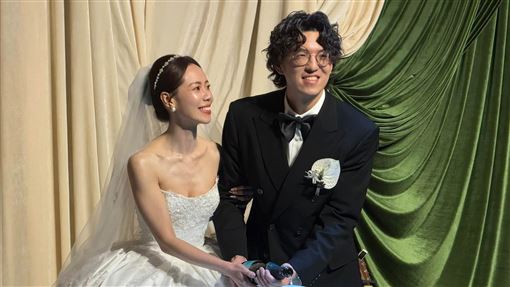 屠穎猝逝近1年愛子結婚了　45年摯友見證