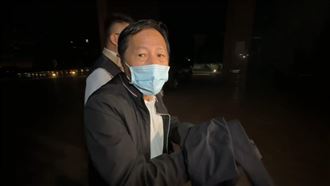 新／羈押庭請病假　吳俊立「醫院」被拘提
