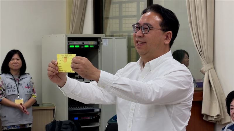 新／桃市號次出爐　黃世杰1號、張善政2號