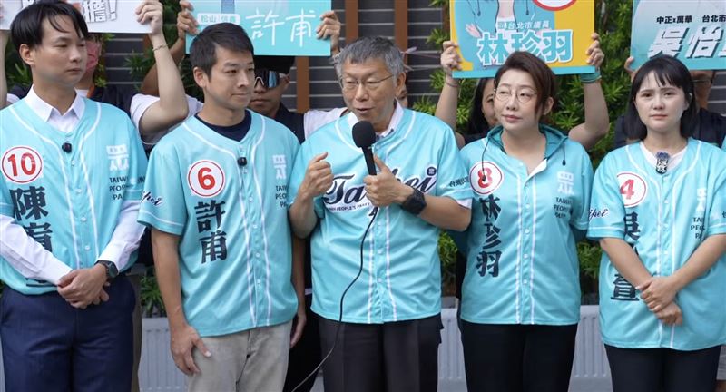 柯文哲說，難道黃珊珊出來說投給誰，大家就跟著投嗎？不可能發生這種事啦（圖／翻攝畫面）