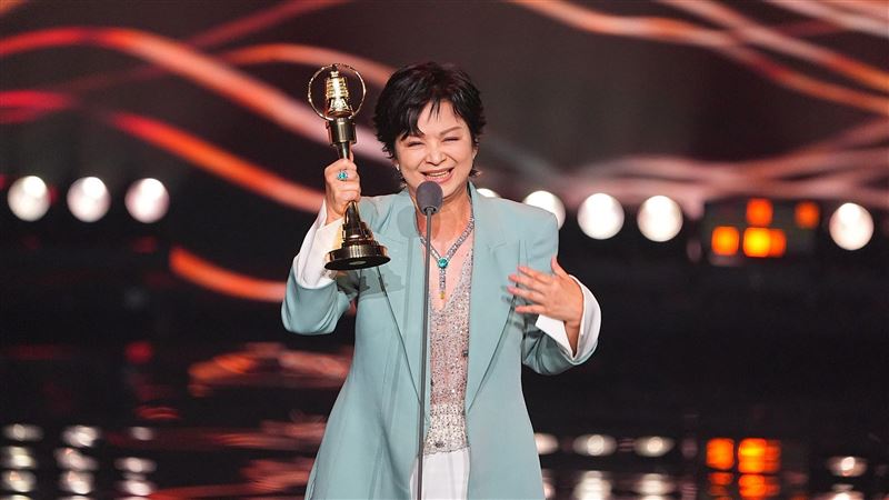 楊貴媚3封后！衝上金鐘2天典禮收視最高點