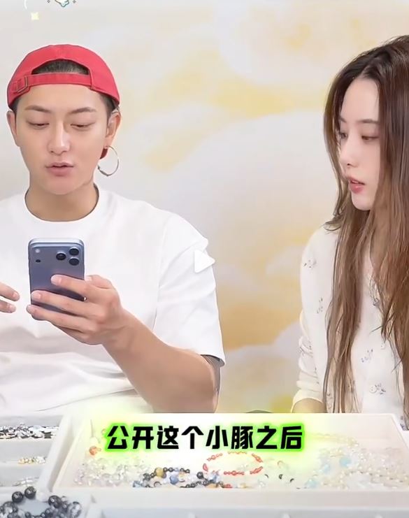 黃子韜意外公開孩子小名。（圖／翻攝自微博）