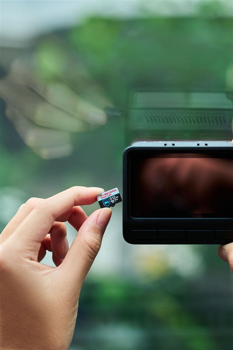 SANDISK Dash Cam 行車記錄器記憶卡，可搭配多種行車記錄器使用，專為嚴苛行車環境下長時間、高耐寫度錄影而設計。（圖／品牌業者提供）