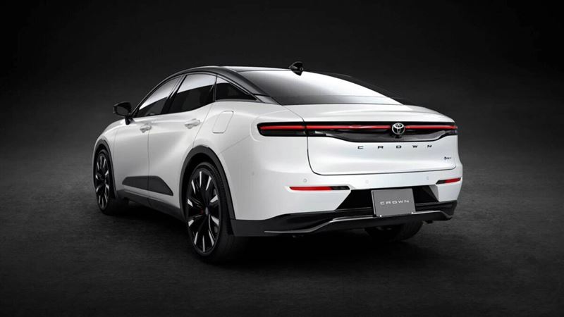 外觀換上更立體的車尾設計。（圖／翻攝Toyota網站）