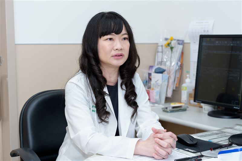 臺中市立老人復健綜合醫院乳房外科主治醫師洪琬瑜醫師