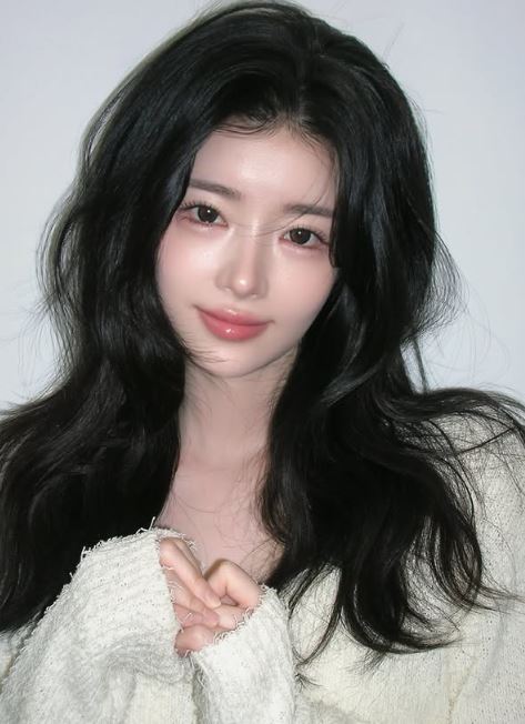 勝利宣布娶妻當爸，曾不離不棄陪伴6年的舊愛劉惠媛再次成為外界焦點。（圖／翻攝自IG @yu__hyewon）