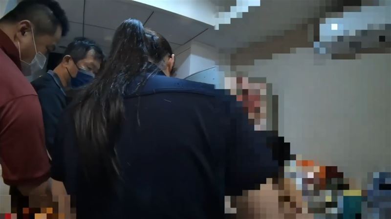 前房客強力膠灌鎖拒搬！害8旬翁無家可歸