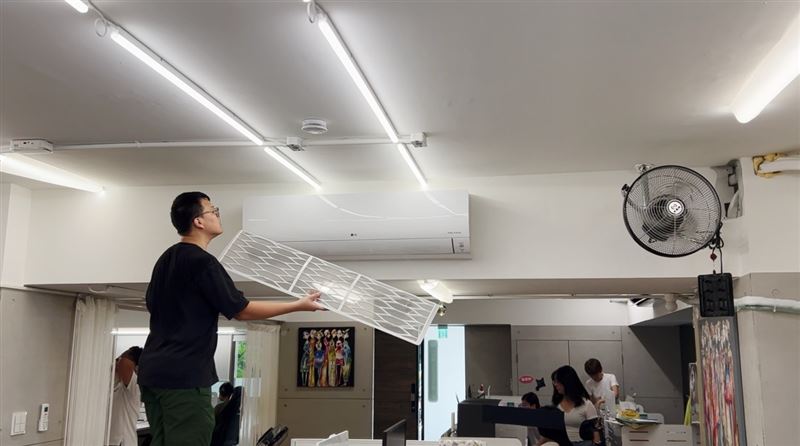 濾網清洗完成後，需待完全乾燥再裝回。（圖／486先生提供）