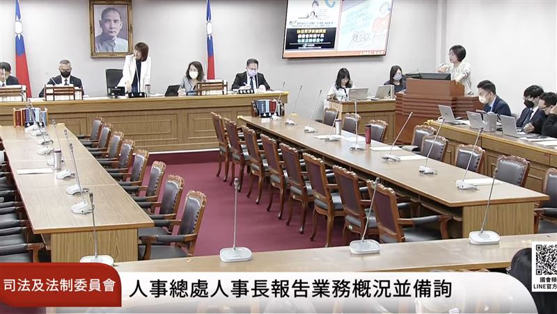 翁曉玲質詢超時，與召委張雅琳爆發爭執，最後仍結束質詢。（圖／翻攝自國會頻道）