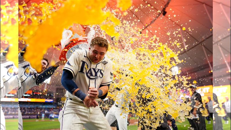 坦帕灣光芒威廉森(Ben Williamson)敲出再見安。(圖/翻攝自X平台 @MLB)