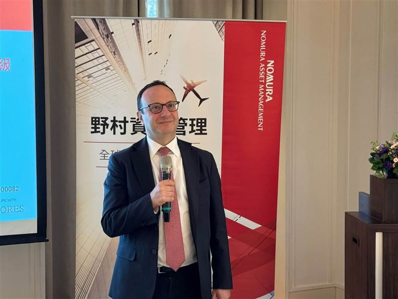 野村投信引進全台首檔混合資本公司債策略,鎖定規模3550億美元市場;專家建議擺脫單純降息迷思,聚焦企業信用體質與利差補償。(圖/記者師瑞德攝影)