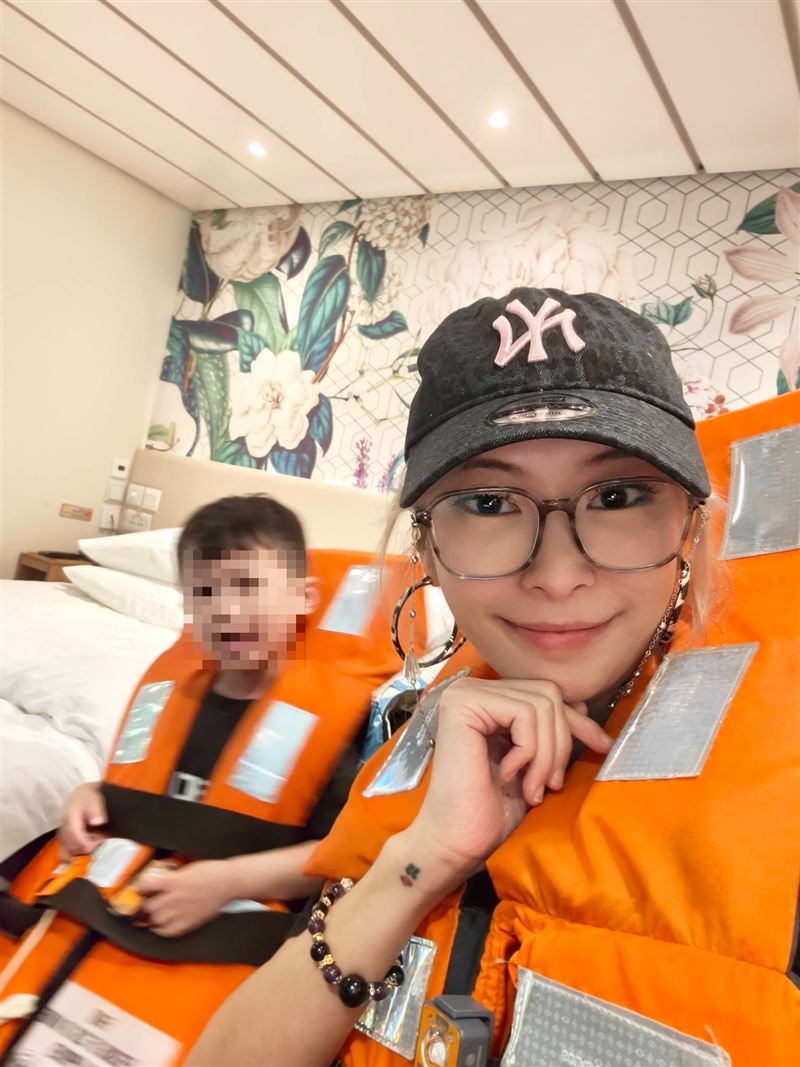走過昔日短命婚低潮,如今Makiyo轉戰電商直播專心陪伴愛子。(圖/翻攝自Makiyo new 川島茉樹代臉書)