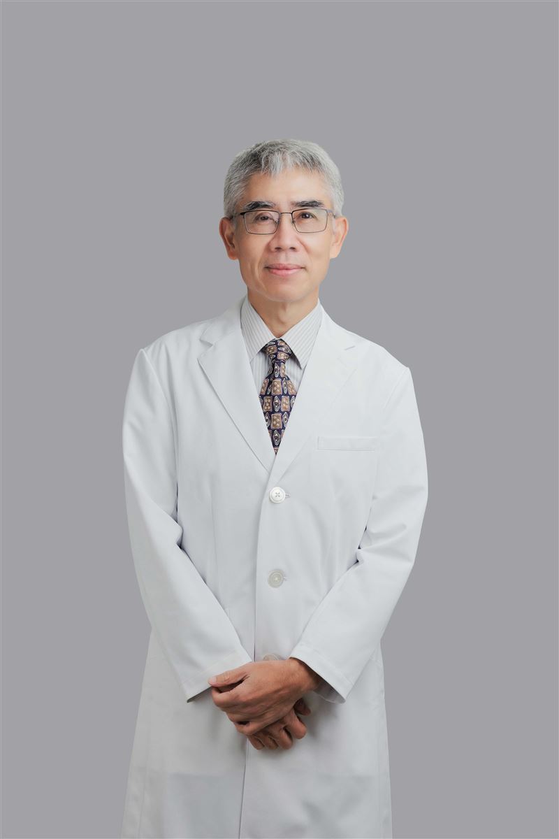 劉興政醫師提醒,流感重症死亡仍以長者為多,建議熟齡、長者可考慮接種高劑量疫苗來加強保護力。(圖/劉興政醫師提供)