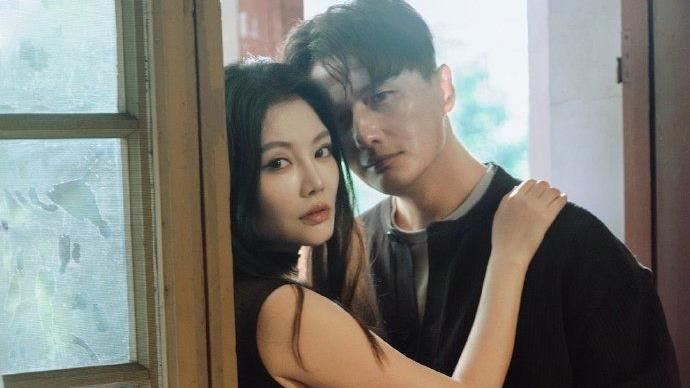 大咖女星遭瘋狂粉絲糾纏！6萬字苦逼離婚