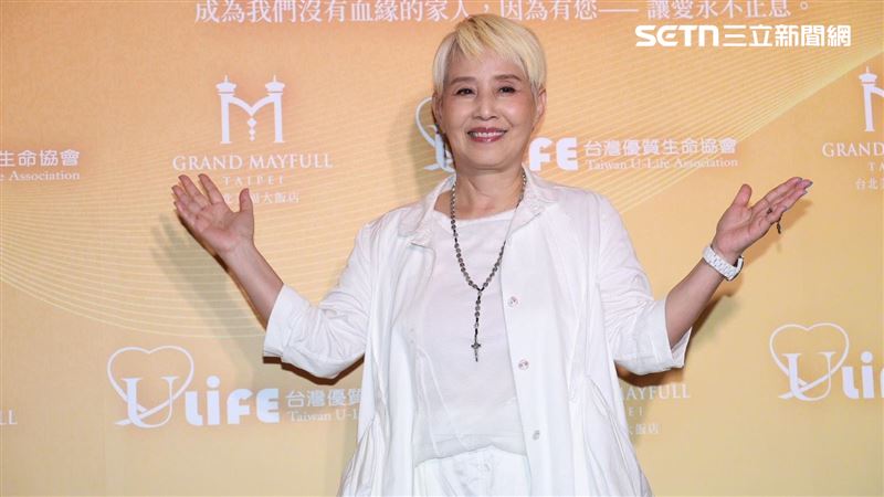 李明依出席公益活動，表態支持蔣萬安。（圖／記者鄭孟晃攝影）