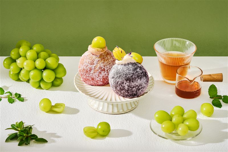 EATDONUT期間限定生甜甜圈「蜂蜜優格麝香葡萄」、「青茶柚子麝香葡萄」。（圖／EATDONUT提供)
