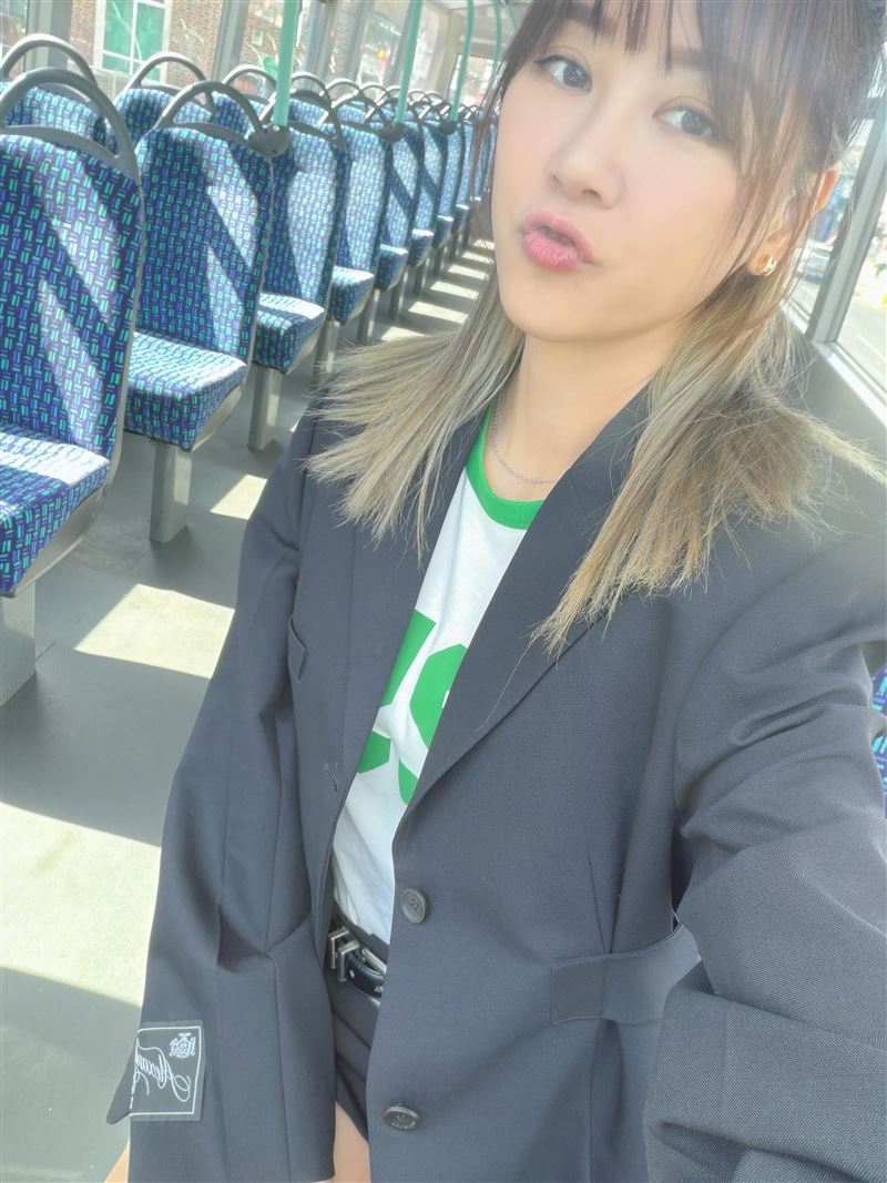 嚴立婷過去總以及胸長髮示人。（圖／翻攝自IG＠love_mytwbaby）