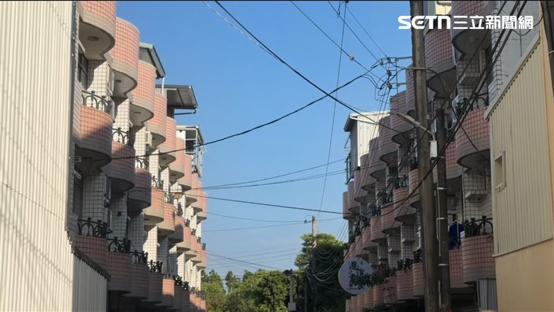 房客表示，李碩彬父親透過代租代管處理房產，只有需要修繕才會出現。（圖／民眾提供）