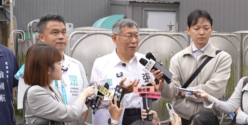 柯文哲今天陪民眾黨台北市議員張志豪掃街，接受媒體聯訪時開嗆趙少康（圖／翻攝畫面）