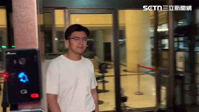 桃園區市議員候選人佀廣洋涉賄選,12萬元交保離開。(圖/翻攝畫面)