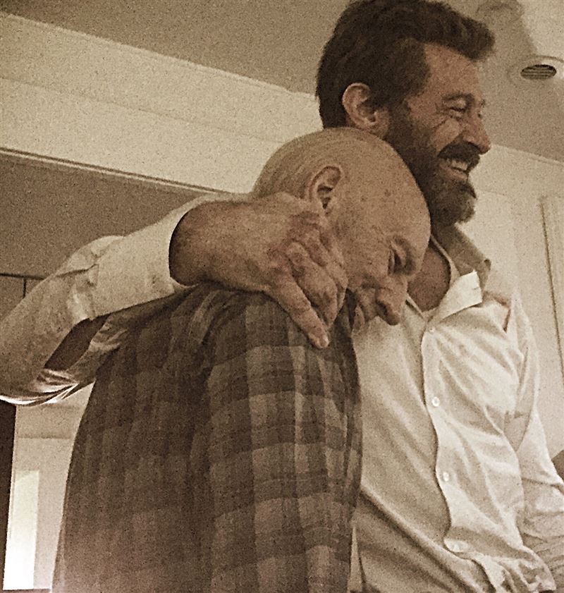 休傑克曼貼出兩人親暱合照難過哀悼。（圖／翻攝自IG @thehughjackman）