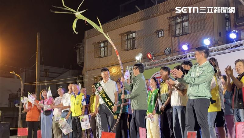 陳三歲又皮！送黃文志「3M長秘寶」畫面曝