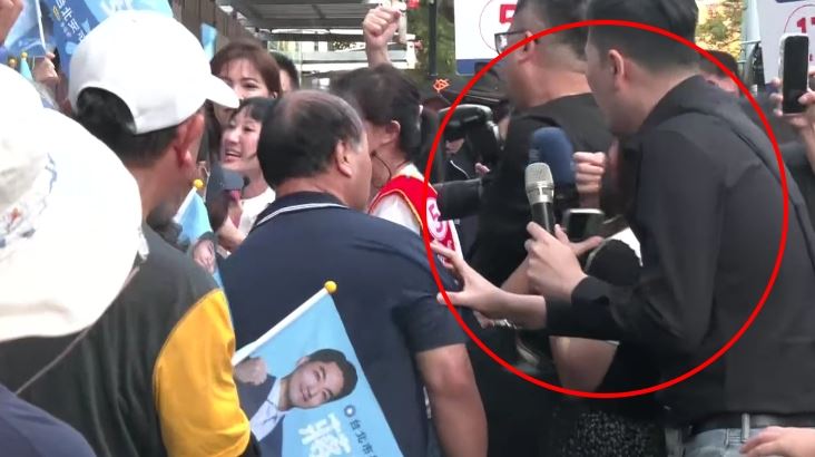 團隊攝影師撞飛女記者！蔣萬安競辦道歉了