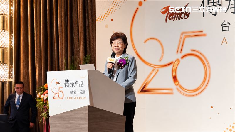 台灣金聯25週年,董事長宮文萍宣布啟動「居住正義永續三安」2.0版,未來將擴大推動都市更新、包租代管及平價住宅等業務,從過去的不良債權處理、資產活化,進一步轉型為居住正義實踐者。(圖/記者陳韋帆攝影)