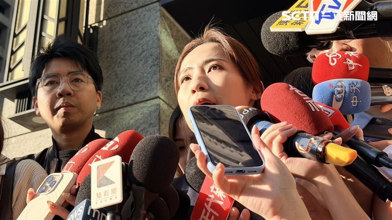 攝影師撞飛記者！蔣萬安團隊：他不會在了