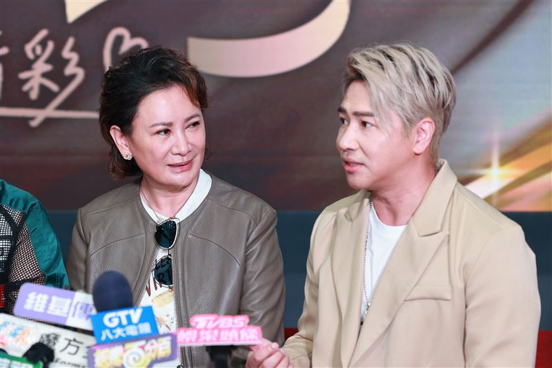 歐弟（右）、陳亞蘭今天出席華視台慶。（圖／讀者提供）