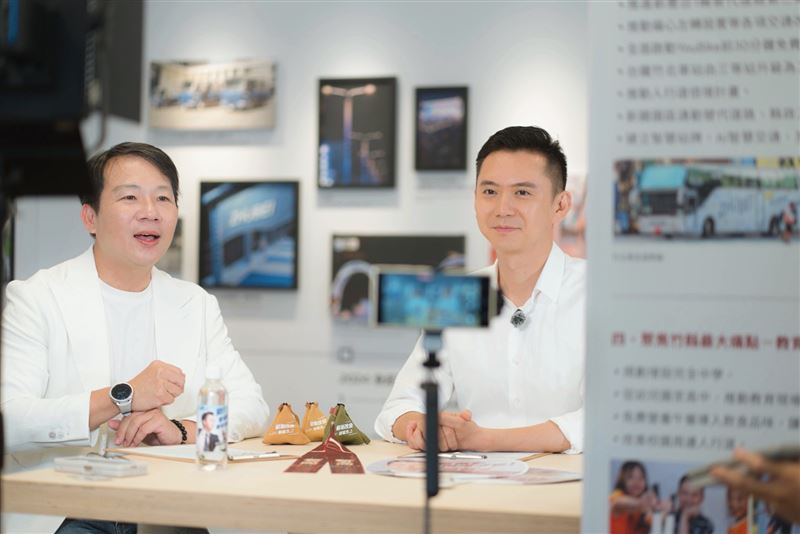 竹北市長鄭朝方日前接受《遠見》專訪。(圖/鄭朝方競辦提供)