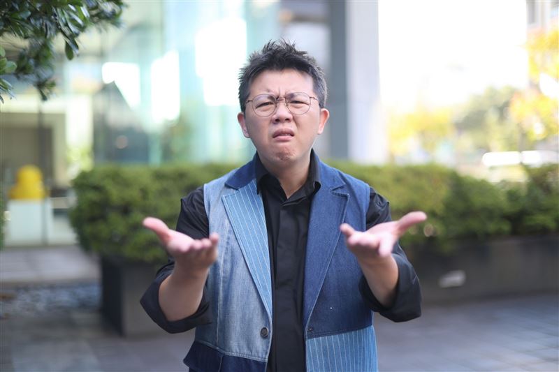 黃逸豪分享曾在中國錄製節目，對稿時卻什麼都不能說，便向編劇抱怨「這不就文字獄」。（圖／記者鄭孟晃攝影）